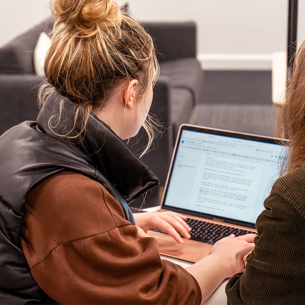 MetStudios Student with laptop