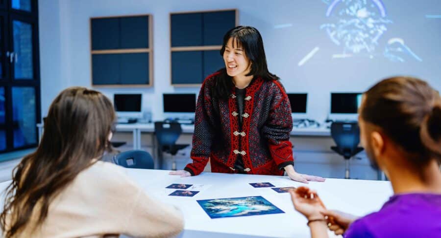 MetStudios Game design sessions with teacher